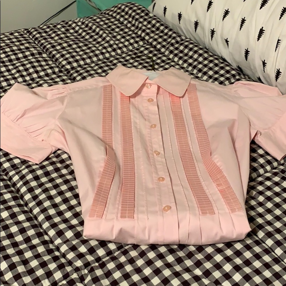 Collared dress shirt